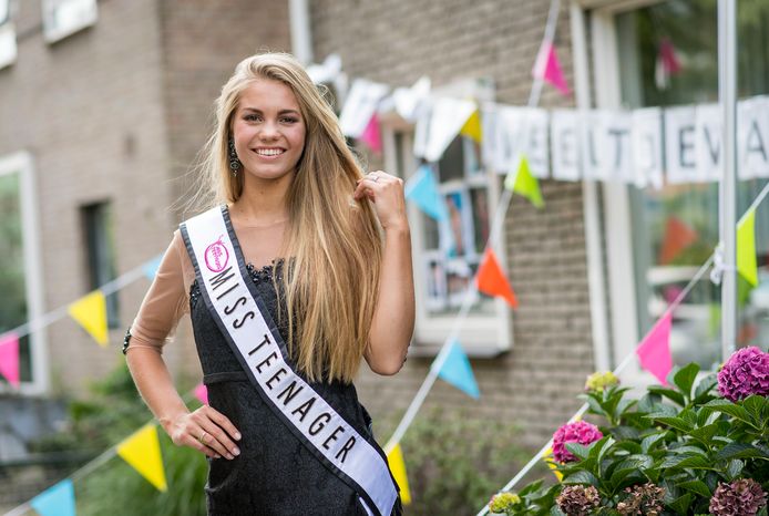 Lotte werd in Guatemala verkozen tot Miss Teenager.