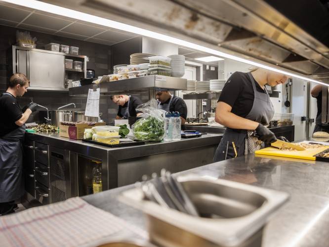 ‘Vooraf je vliegticket betalen is normaal. Maar als restaurant een aanbetaling vragen zou niet gastvrij zijn’