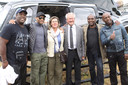Met de Gibson Brothers, geland met de helikopter voor de persconferentie van Het Witte Paard, en toenmalig burgemeester Ludo Monset in 2011.