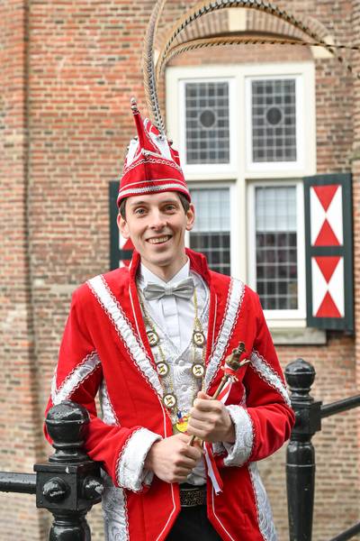 Prins Bart I en prinses Janneke regeren over het Heiknuuterrijk