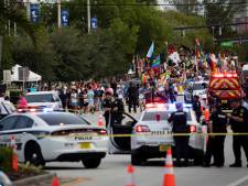 Automobilist rijdt in op toeschouwers Pride-parade Florida: één dode