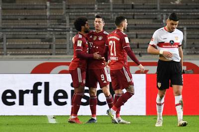 Gnabry et Lewandowski régalent, le Bayern écrase le VfB Stuttgart d’Orel Mangala