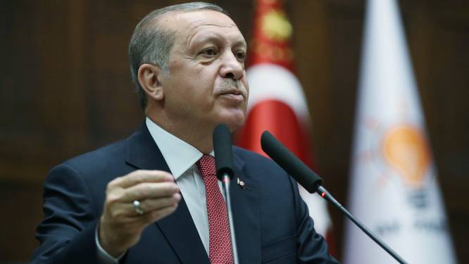 Turkije pakt meer dan duizend mensen op