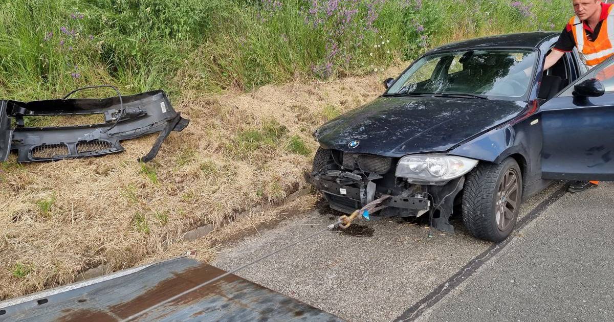 File op A1 bij Hengelo door ongeval: automobilist meegenomen naar politiebureau.