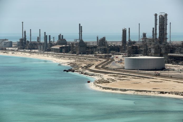Saudi Aramco's enorme Ras Tanura raffinaderij in Saudi Arabia