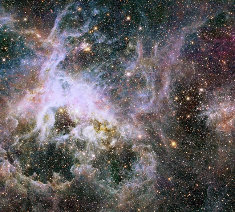 Hubble brengt LHA 120-N 150 in beeld, kraamkamer van zeer zware sterren