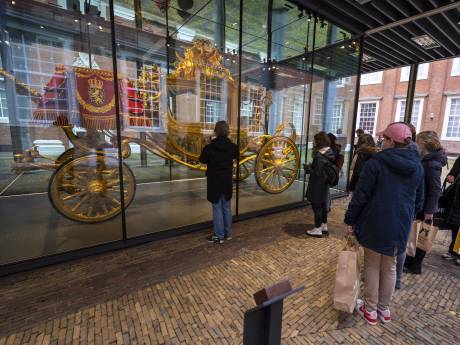 Ruim 2000 mensen nemen kijkje bij Gouden Koets