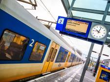 Ieder kwartier een trein? Op eerste dag gaat het al mis: van de 11 treinen rijdt er één op tijd 