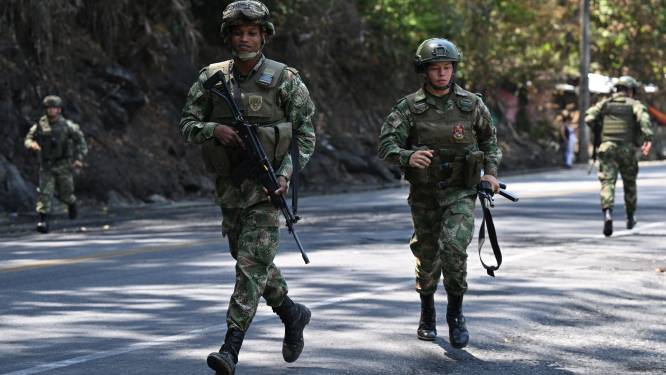 Rebellen vermoorden negen militairen in Colombia: vredesgesprekken op losse schroeven