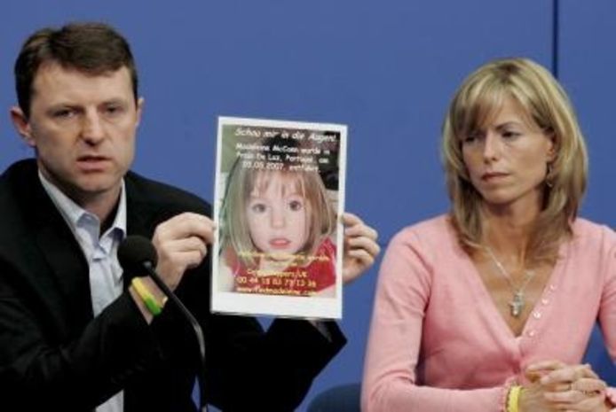 De ouders van het Engelse meisje Madeleine dat vorig jaar mei verdween in de Algarve in Portugal, ontkennen plannen te hebben een film te maken over de verdwijning van hun 4 jaar oude dochter. ANP Photo