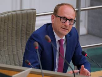 Spaarders kunnen voortaan investeren in plaatselijke scholen en scholen worden verplicht sportinfrastructuur te delen