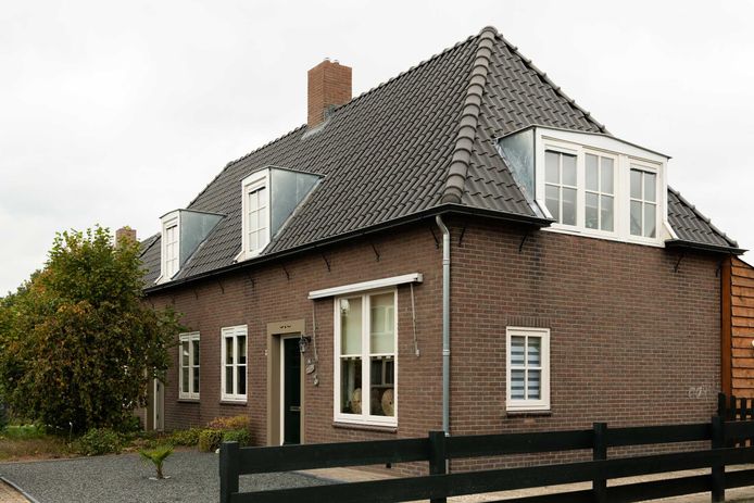 De huurwoningen aan de Molenkolkweg in Steenderen maken dit jaar kans op de Monumentenprijs Bronckhorst.
