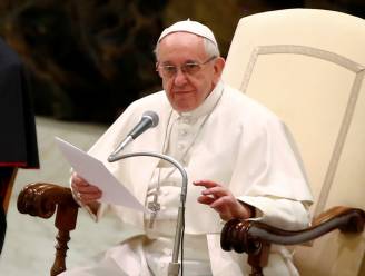 Paus Franciscus: "Kindermisbruik door priesters is werk van de duivel"