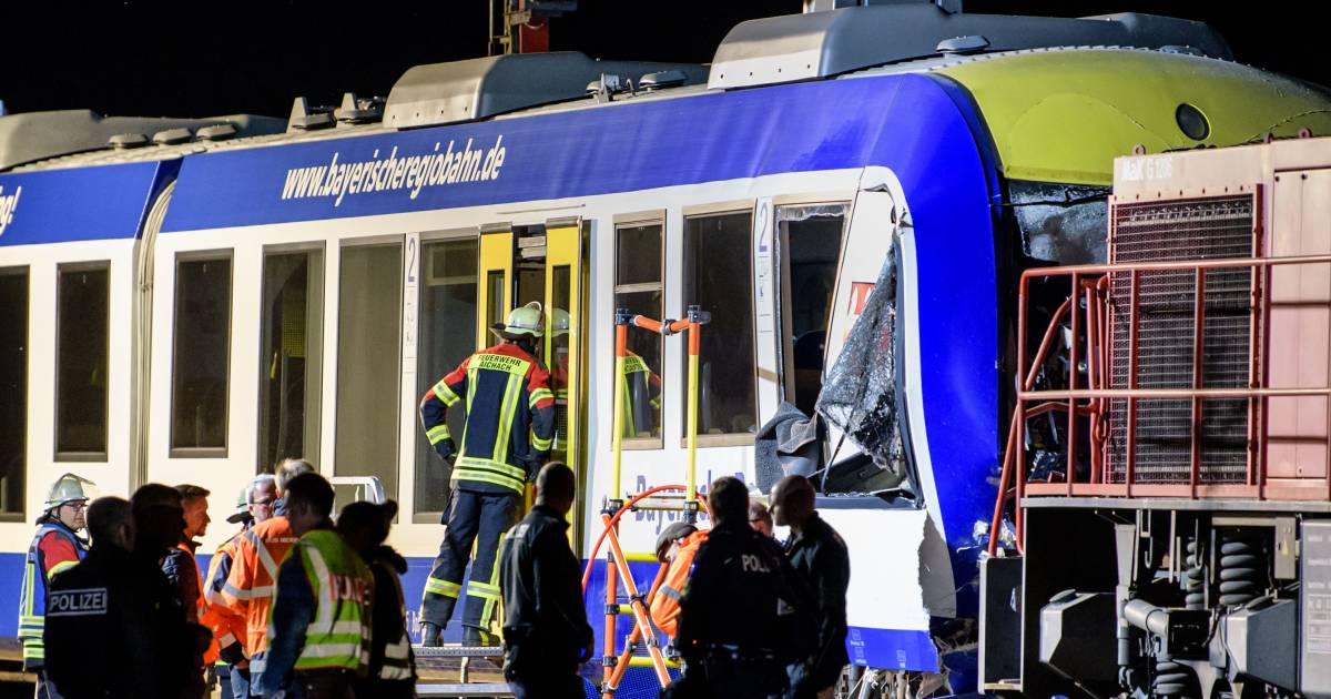 Doden en gewonden bij treinongeluk in Beieren.