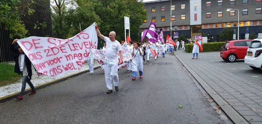 Personeel voert actie bij het Amphia Ziekenhuis in Breda.