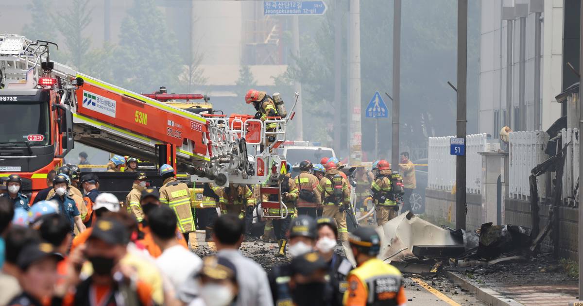 Une vingtaine de corps découverts après l’incendie d’une usine de