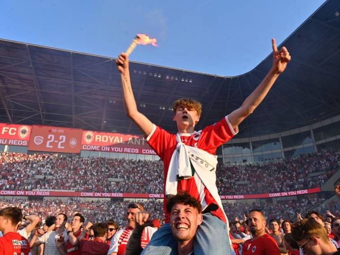 HERBELEEF. Antwerpse supporters in extase na titelwinst: “Je wil op dit moment nergens anders ter wereld zijn dan hier”