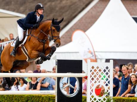 Ommense springruiter Schuttert zesde in GP Hohenkirchen, voor Rouvener Houtzager