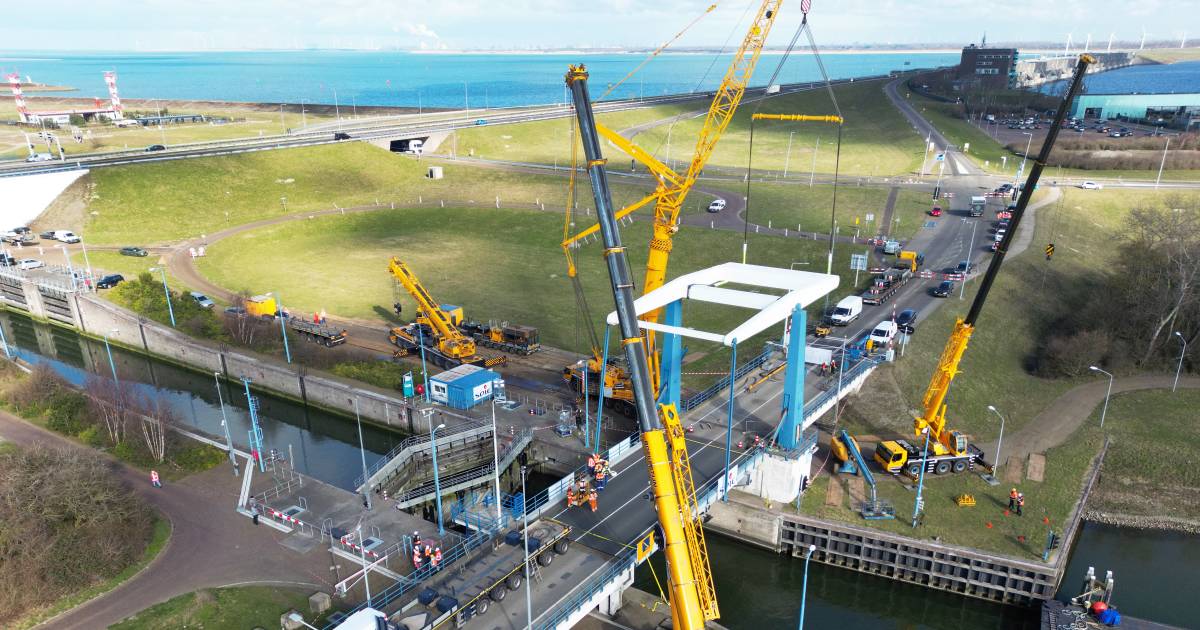 Sluisbrug in Stellendam mogelijk nog weken buiten gebruik