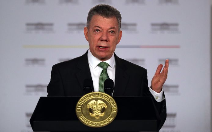 De Colombiaanse president Juan Manuel Santos is aan de laatste dagen van zijn ambtstermijn bezig. Dinsdag wordt hij opgevolgd door Ivan Duque.