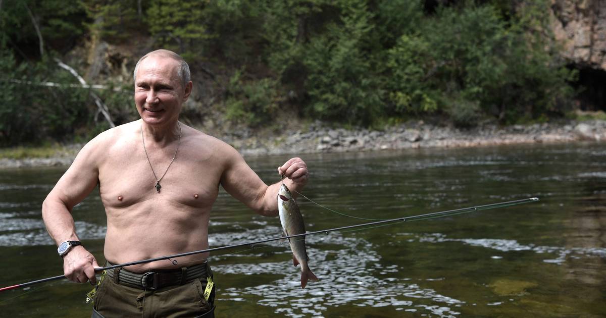 Россия начинает тур по месту упокоения президента Путина |  За рубежом