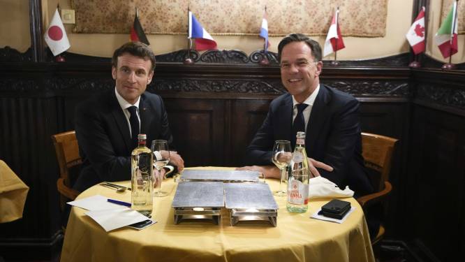 Rutte nam Franse president Macron mee naar ‘zijn’ Indonesische restaurant: een icoon in de stad  