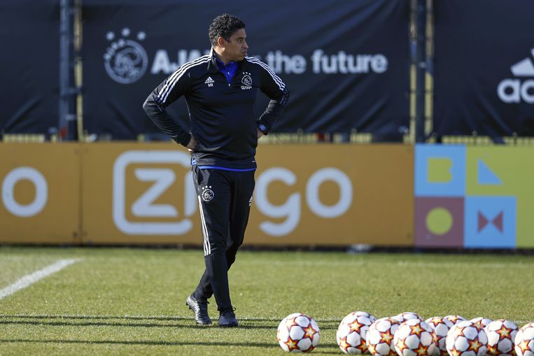 Assistent-trainer Michael Reiziger in maart 2022 op De Toekomst, tijdens een trainingssessie voorafgaand aan de Champions Leaguewedstrijd van Ajax tegen Benfica Beeld Maurice van Steen/ANP