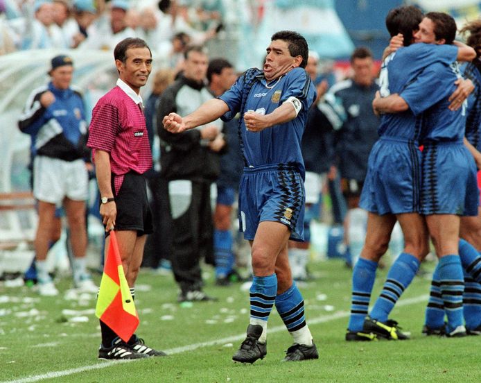 Argentinië zet Griekenland opzij met 4-0 op het WK van 1994. Het zou Maradona's laatste wedstrijd voor zijn land worden.
