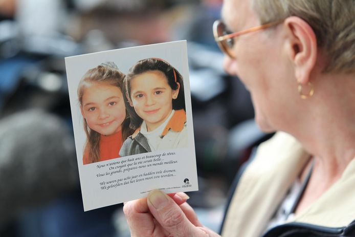 Een prentje van Julie and Melissa, slachtoffers van Dutroux.