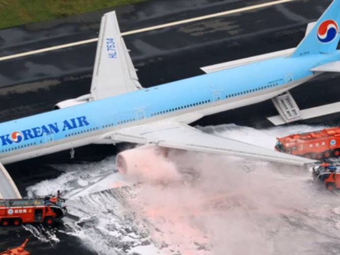 Reizigers uit brandend vliegtuig geëvacueerd op één van drukste luchthavens ter wereld