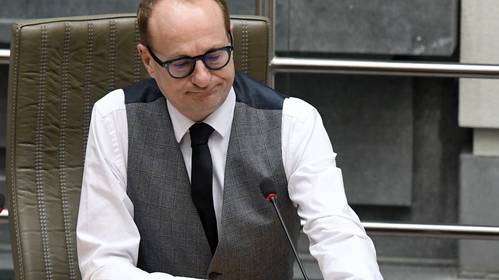Ben Weyts neemt geen extra maatregelen in lagere scholen na uitbraken corona