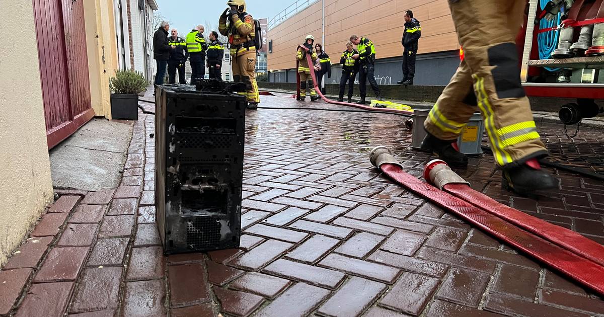 Brand zet gloednieuwe woning van Tonnie uit Zutphen vol rook ‘Hebben