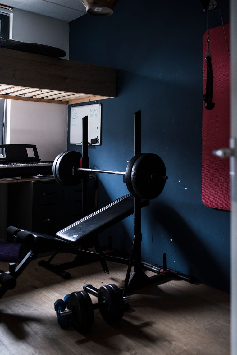 Pepijn had zijn kamer omgebouwd tot minisportschool. Beeld Linelle Deunk