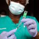 Vraag naar coronavaccins valt terug, grootste vaccinfabrikant ter wereld stopt productie