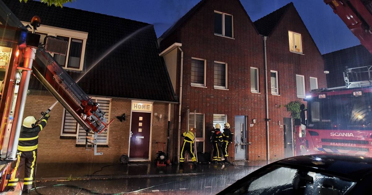 Onweer en bliksem zorgen voor problemen in het hele land ...