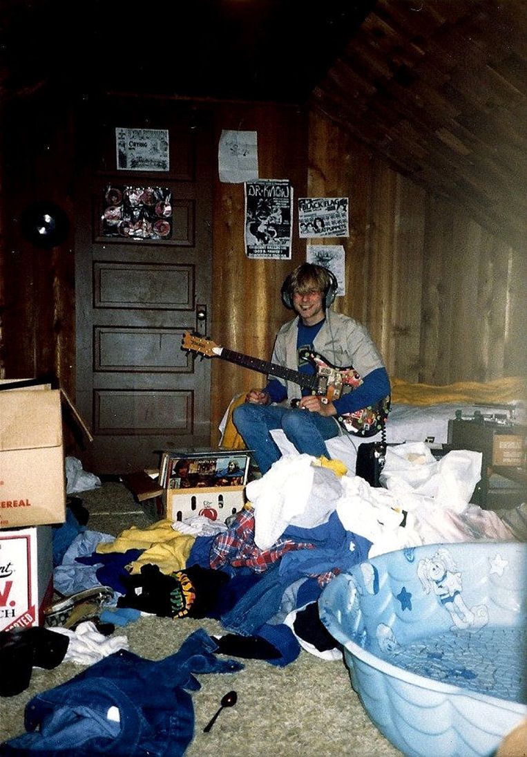 Ongedateerde foto van Kurt met gitaar. Beeld AP