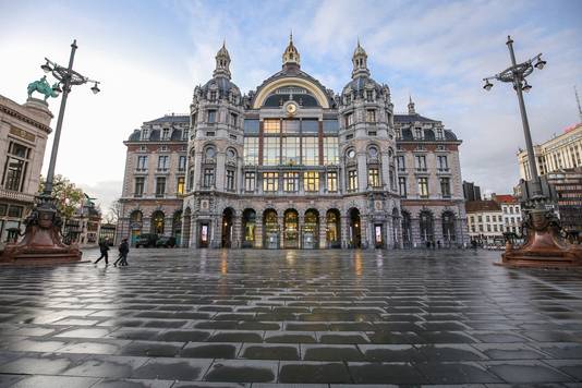 Het Centraal station van Antwerpen