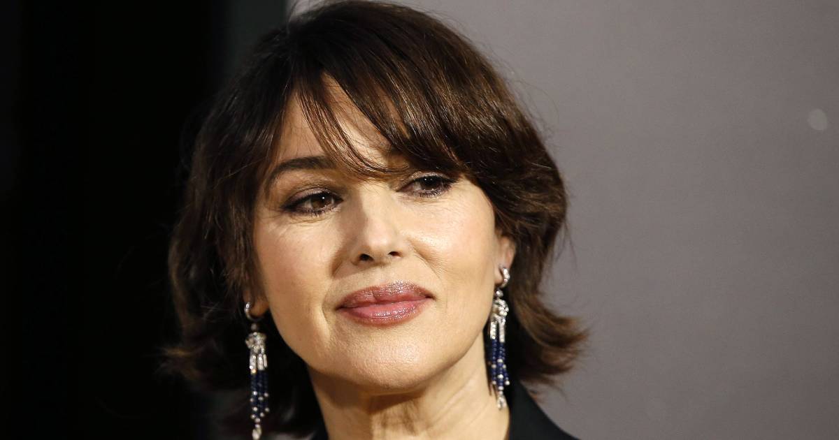 Monica Bellucci conferma la sua relazione con il regista Tim Burton: “Lo amo” |  Visualizza