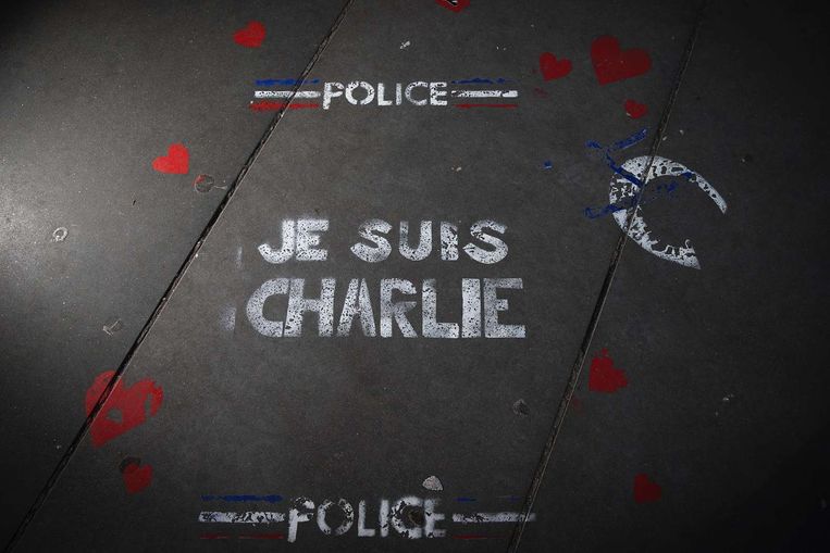 Ter nagedachtenis aan de slachtoffers van de aanslag op Charlie Hebdo. Beeld AFP