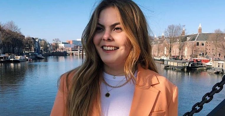 Eloise van Oranje is verliefd: de gravin staat zoenend op de foto Beeld Instagram