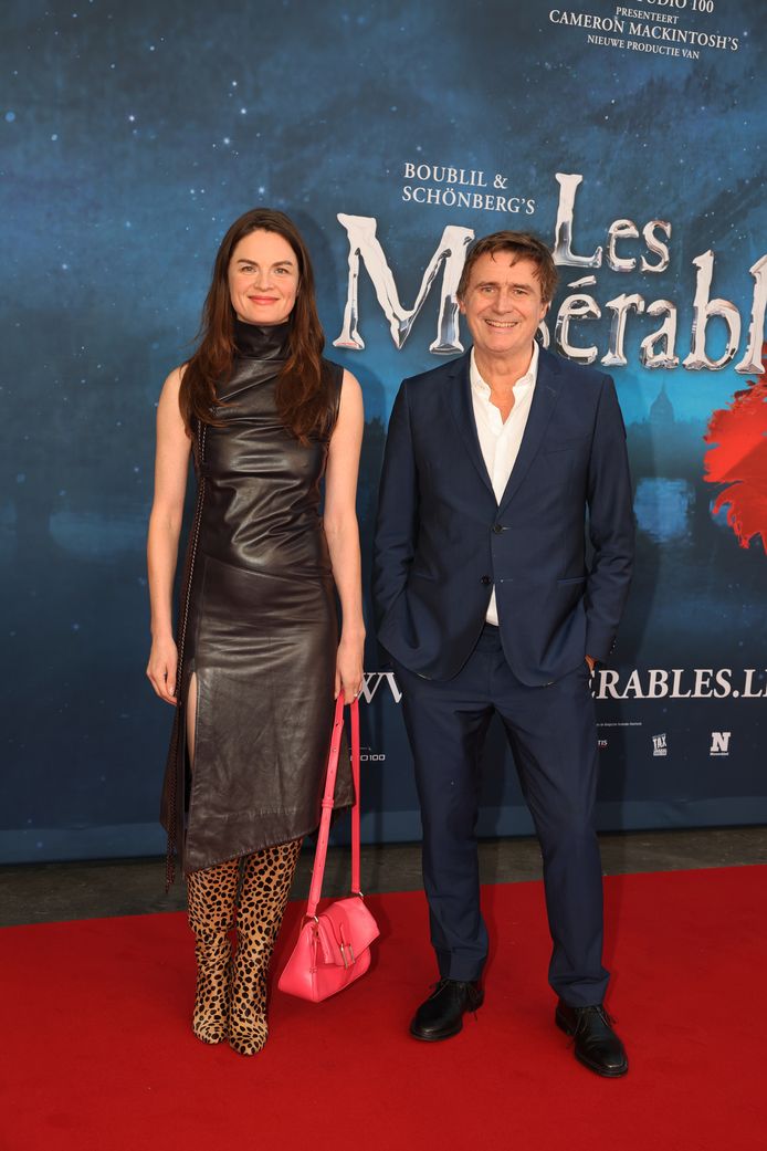 Erik Van Looy daagde op de première van 'Les Misérables' op met Anouck Lepère aan zijn zijde.