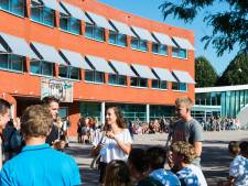 Ichthus College Veenendaal wendt ‘rigoureuze maatregelen’ om coronacijfers af: ‘Stuk of 30 besmettingen minder dan week ervoor’