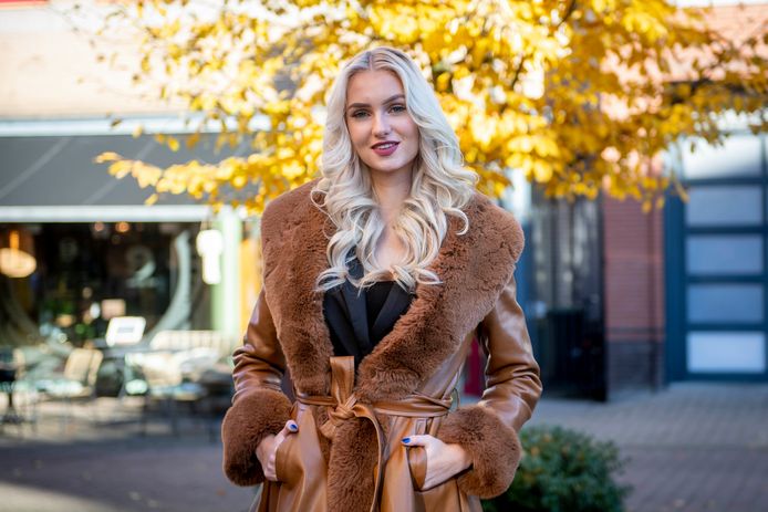 Lucretia van Langevelde uit Nijverdal was covergirl in de Playboy.