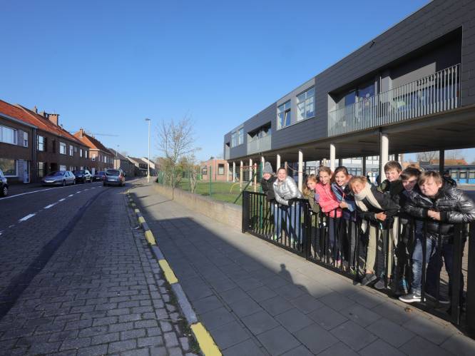 Verkeersaanpassingen moeten zorgen voor een veiligere schoolomgeving aan Steensedijk
