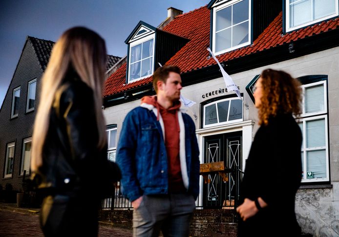 Drie van de vier overvallen medewerkers die de avond in het restaurant waren toen de daders binnendrongen. Eerder deden ze in het AD hun verhaal.