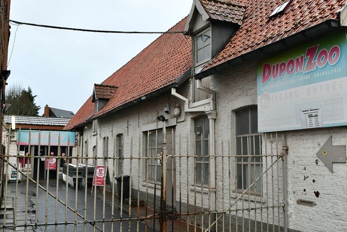 DuponZoo in Dadizele sluit in februari de deuren en verhuist naar Kuurne. De gebouwen zijn verouderd en worden afgebroken