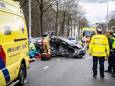 Automobilist zwaargewond na botsing in Tilburg