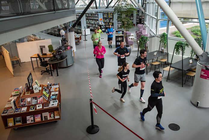 De KLM Urban Trail is een hardlooproute langs en dwars door mooie locaties en markante gebouwen in de stad, zoals door Nieuwe Veste.