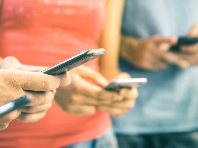 7 manieren om met je smartphone de relatie met je familie en partner te verbeteren