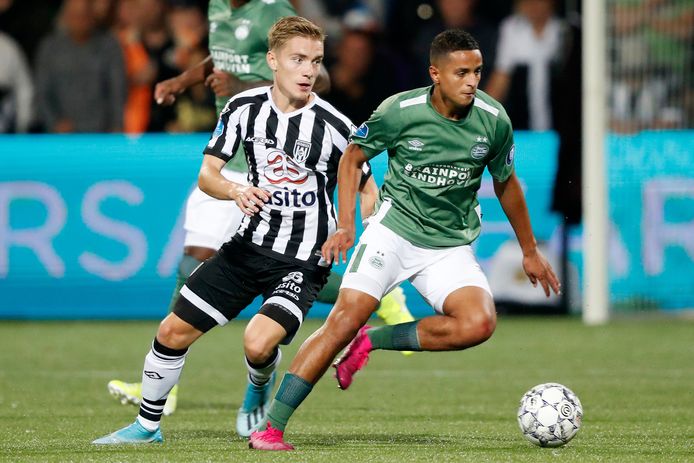 Mohamed Ihattaren in het duel van afgelopen weekend met Heracles Almelo.